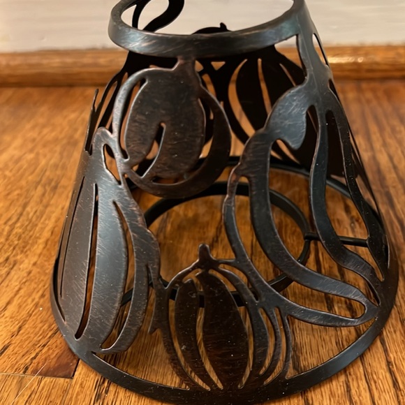 PUMPKIN CANDLE SLEEVE - BLACK METAL PUMPKIN PATCH CUT OUT - Picture 3 of 8